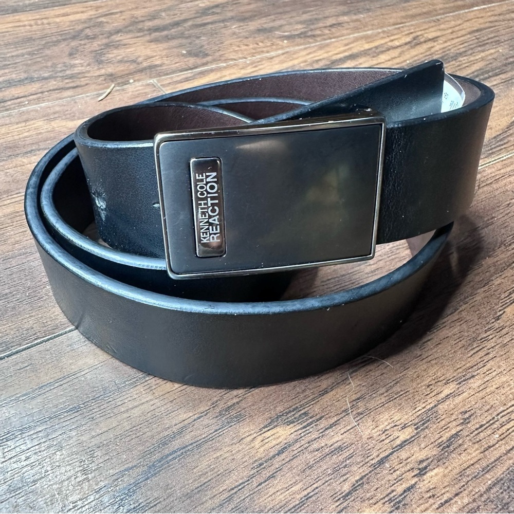Kenneth Cole Black Leather Buckle Belt